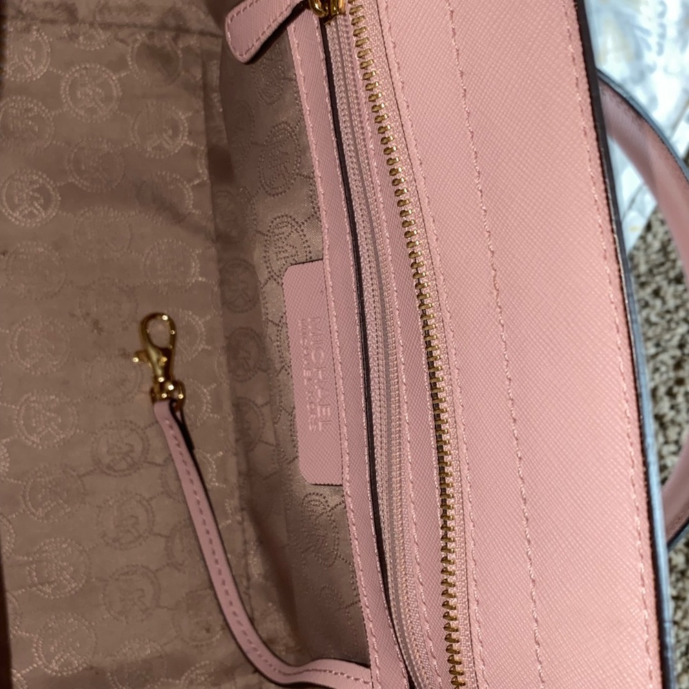 Michael Kor Purse - Picture 3 of 5